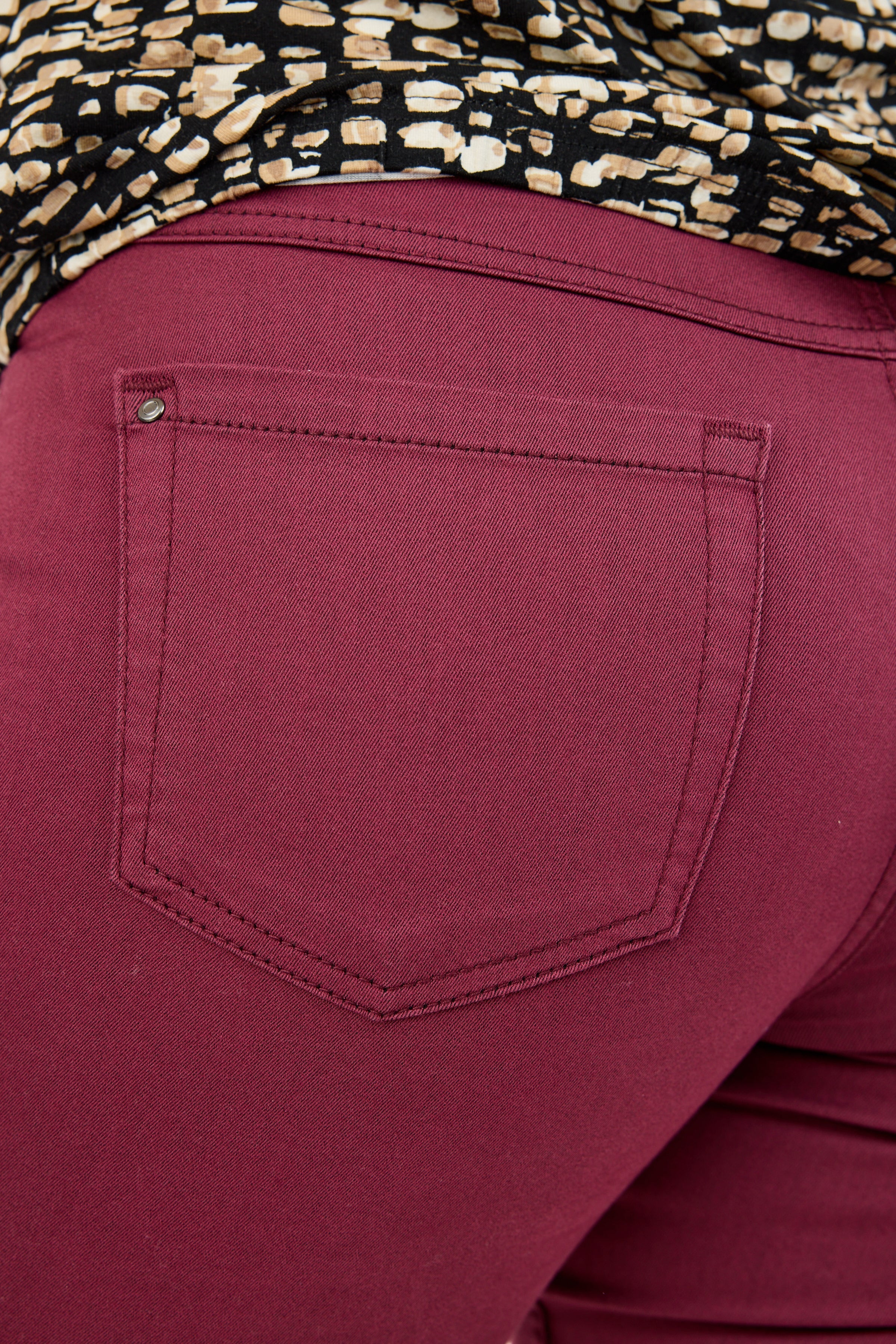 Madelaine Superstretch Jeans - Bordeaux - Straight Fit