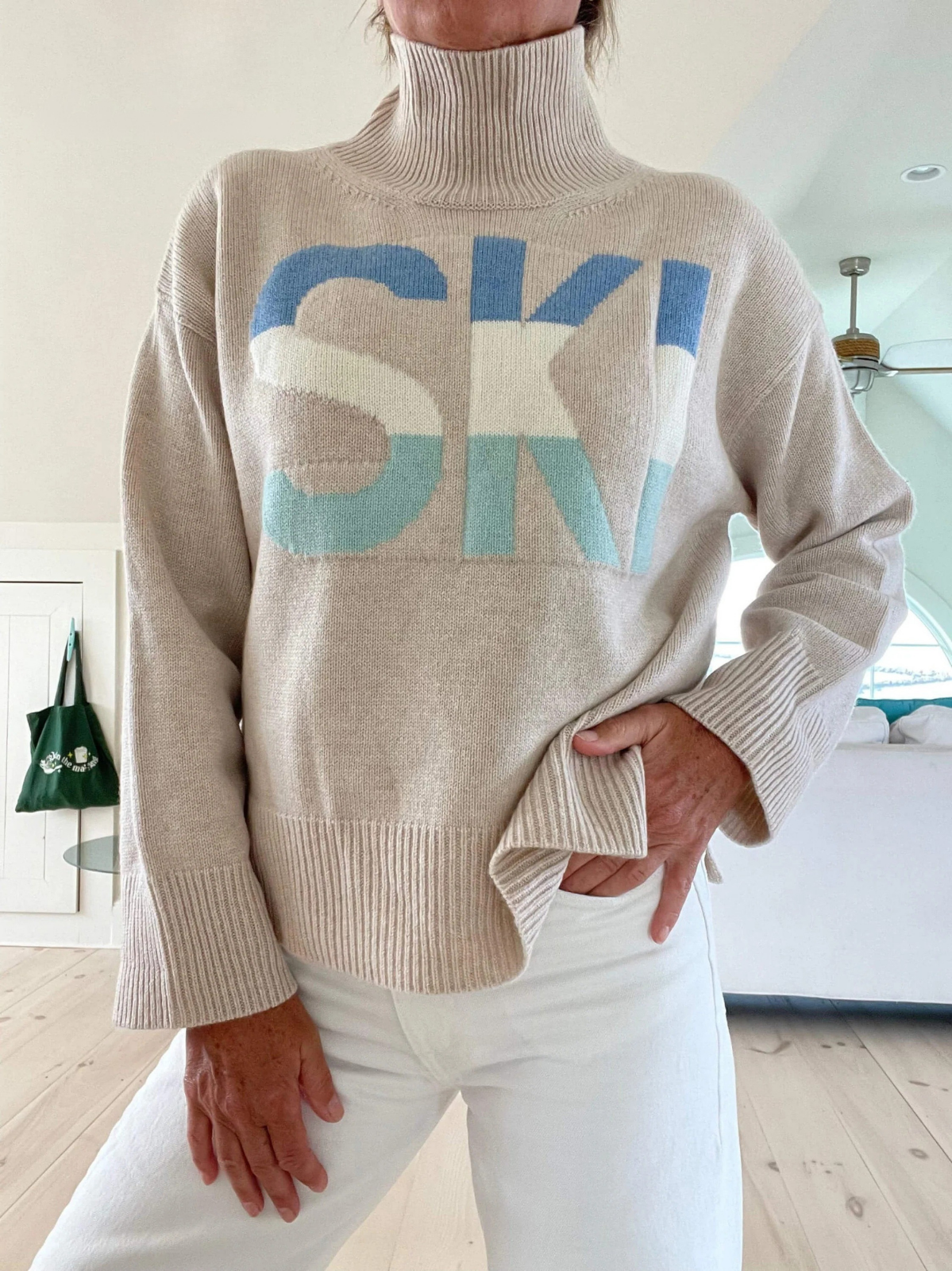 Viola | Varm rollkravebluse med ski-inspireret look