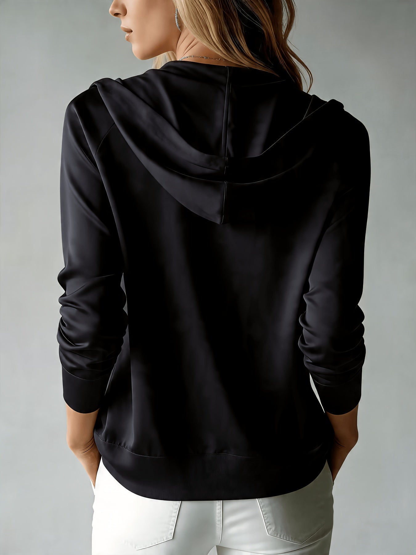 Freja | Sort cardigan med hætte og knapper