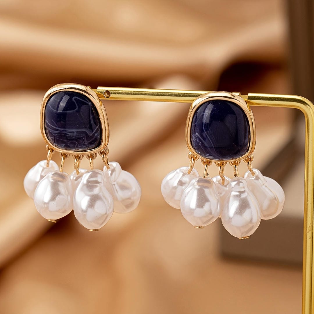 Midnight Pearl Fringe Statement Ørestikker