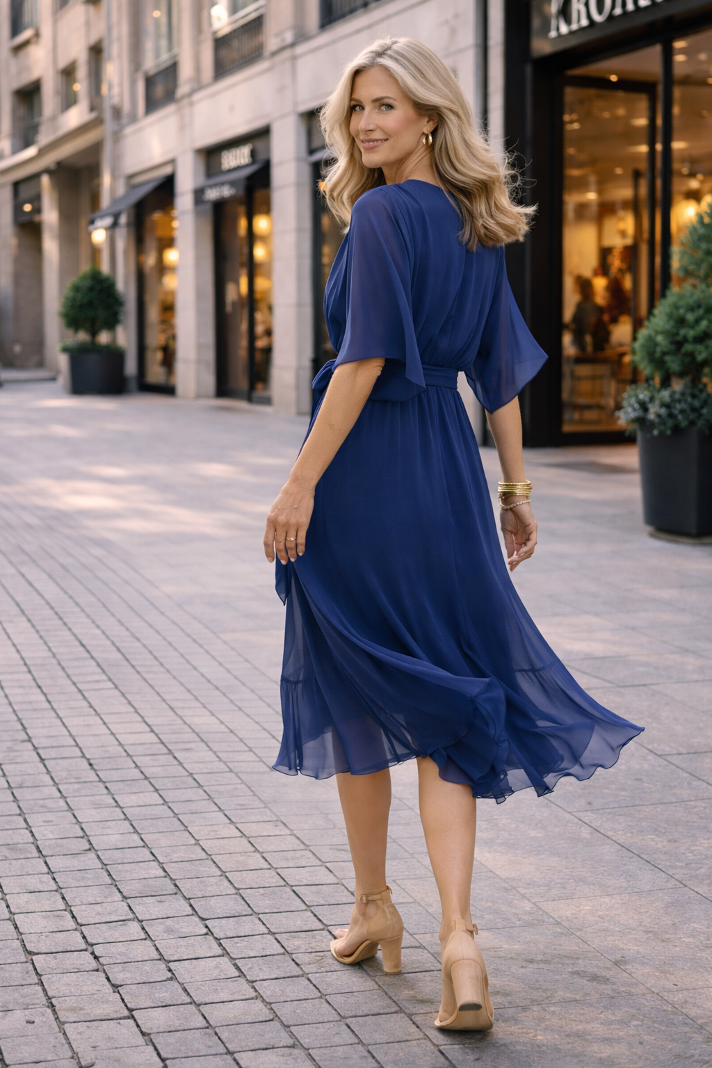 Freja | Let chiffon-sommerkjole med V-udskæring