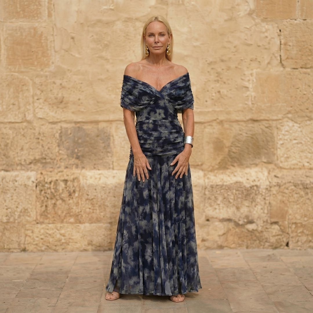 Melissa | Elegant mørkeblå kjole med flydende print
