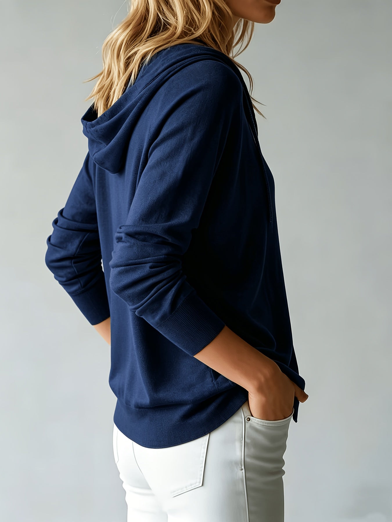 Klara | Marineblå cardigan med hætte og knapper
