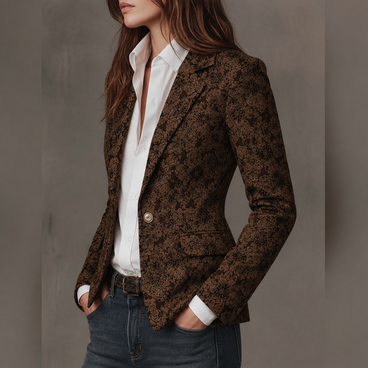 Klara | Figursyet jacquard-blazer med paisleymønster