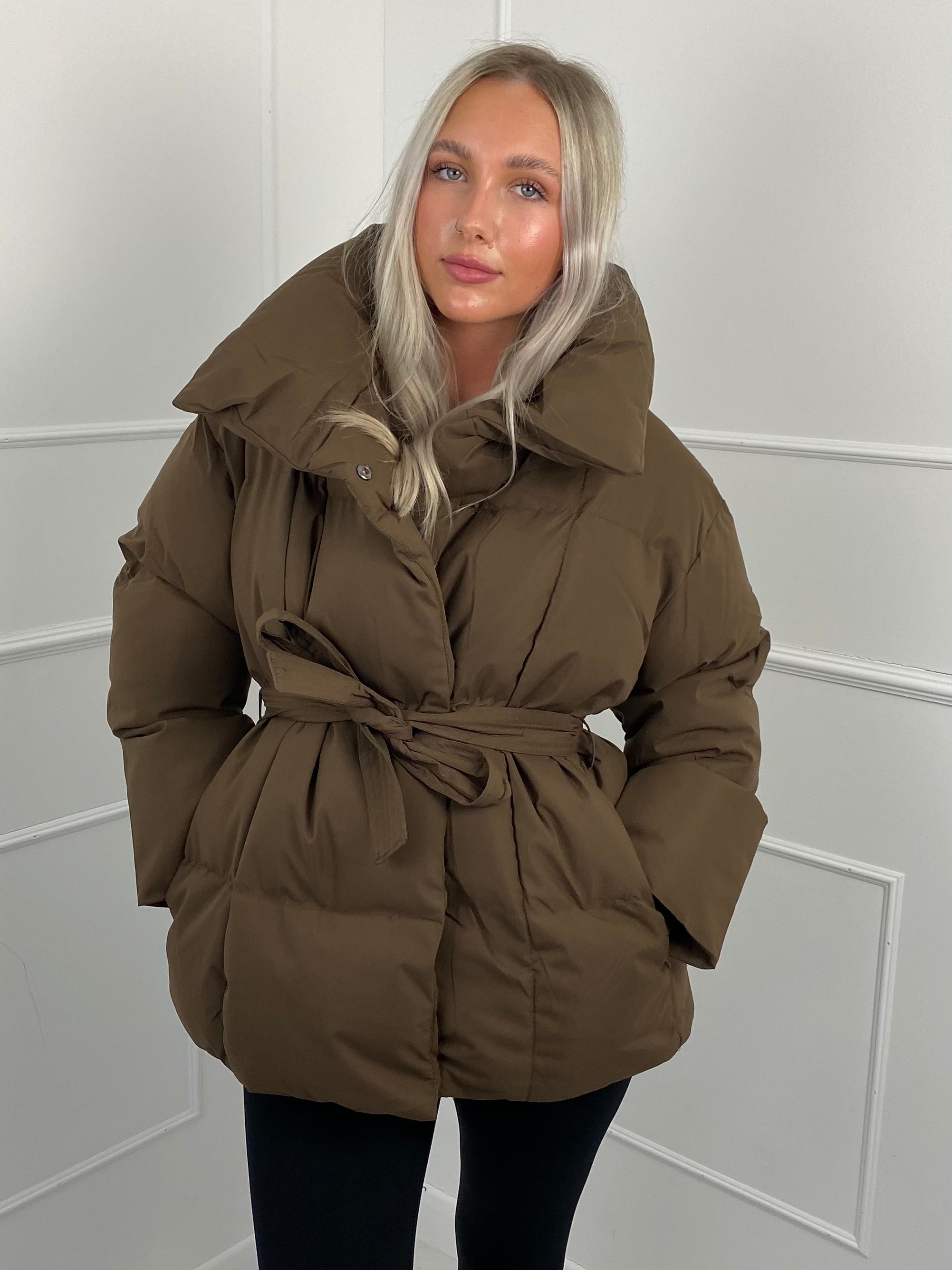 KARLY – Kort Bæltetaske-Pufferjakke