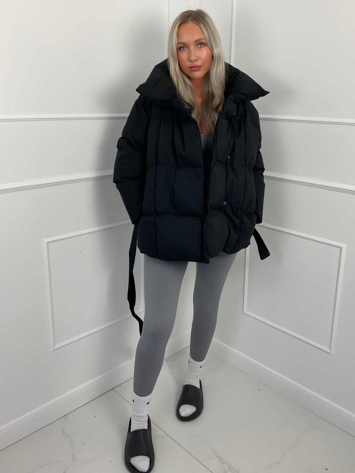 KARLY – Kort Bæltetaske-Pufferjakke