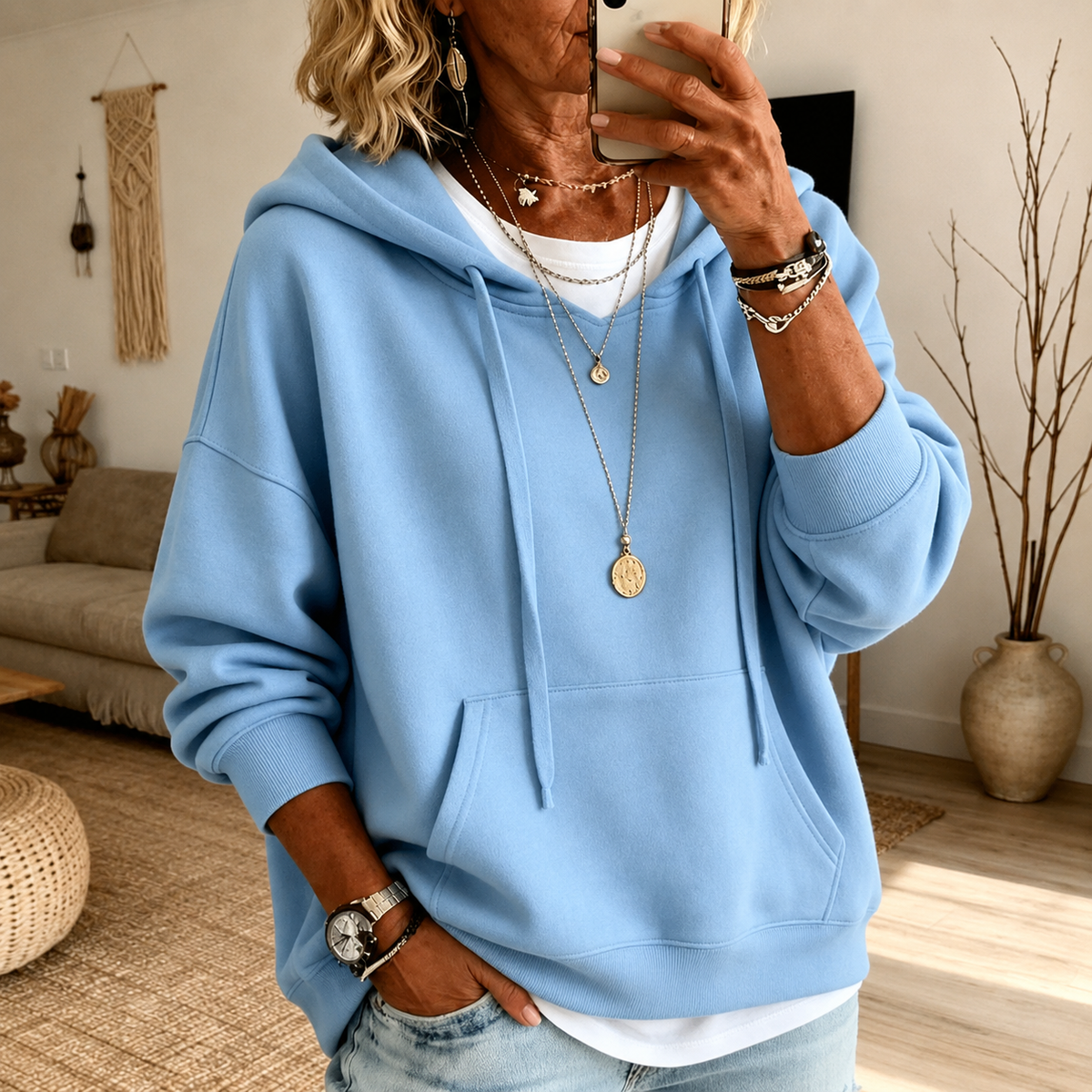 Ines | Oversized hættetrøje i himmelblå med kængurulomme
