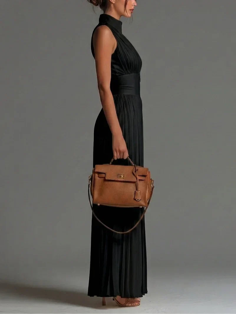 Élan – Skulpturelt plisseret jumpsuit