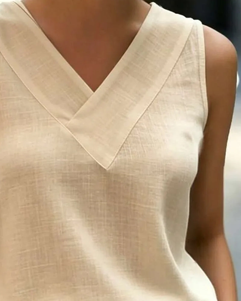 Sofie | Ærmeløs tanktop med V-hals og krydsdetalje