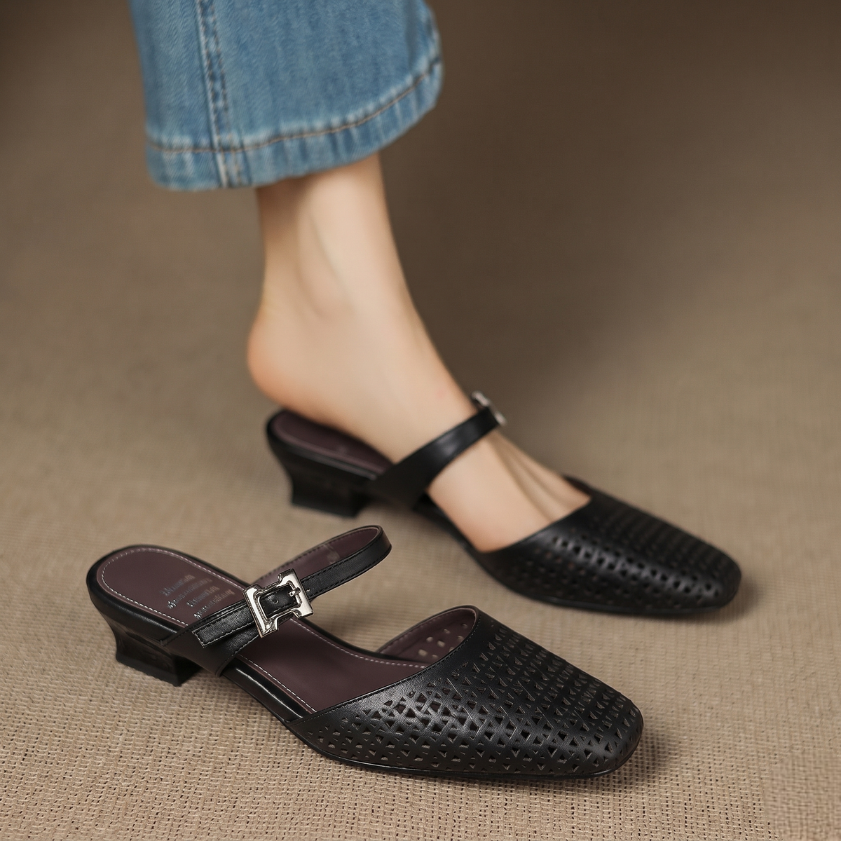 Ovia-sandaler i ægte læder