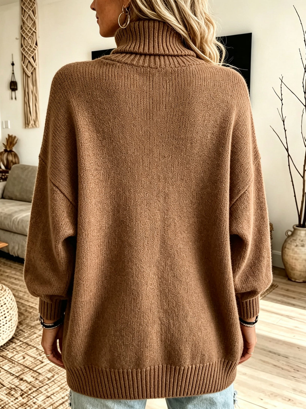 Frida | Oversized ribstrik med rollkrave