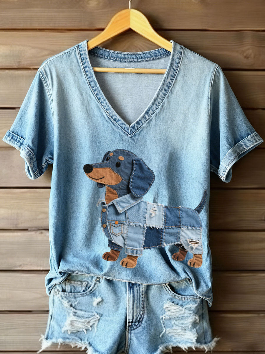 Malou Marie | V-hals T-shirt med patchwork og gravhundemotiv og kunstprint