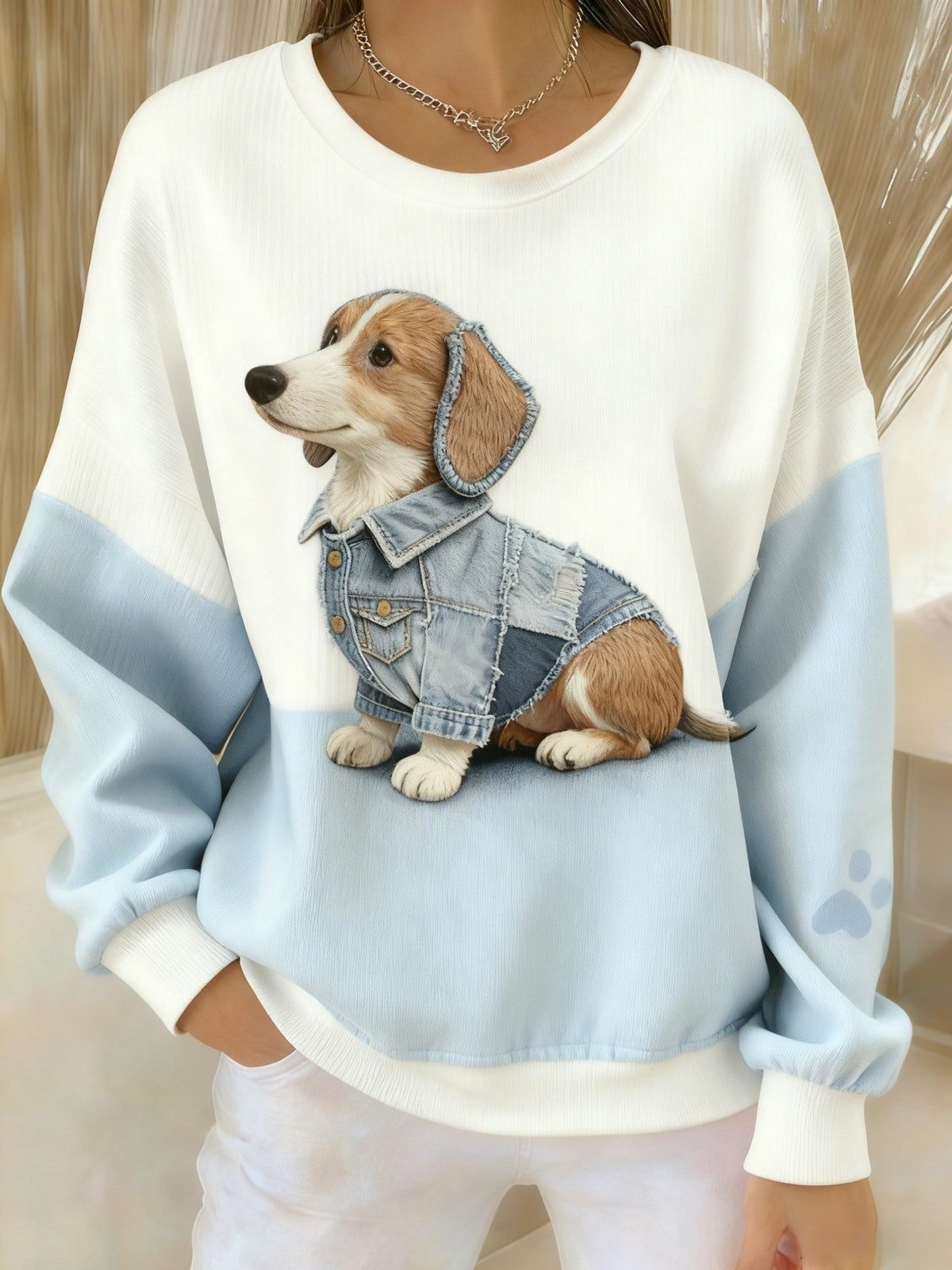 Thea Marie | Sweatshirt med denim patchwork og hundemotiv og kunstprint