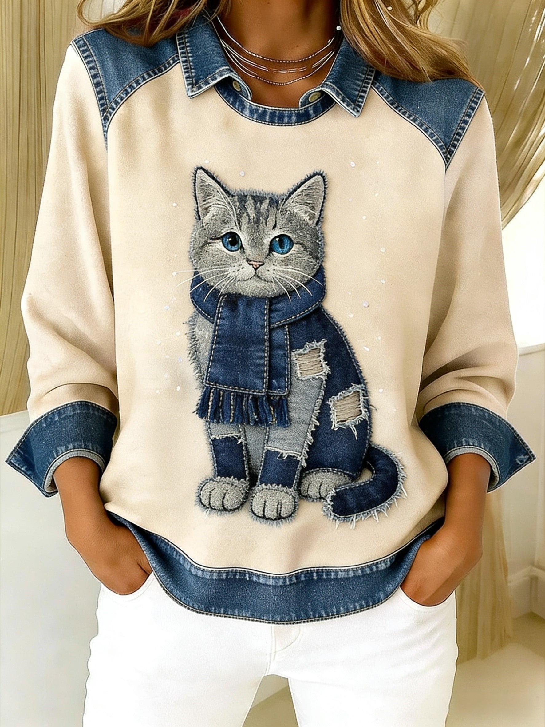 Agnes Sofie | Sweatshirt med denim patchwork og kunstprint