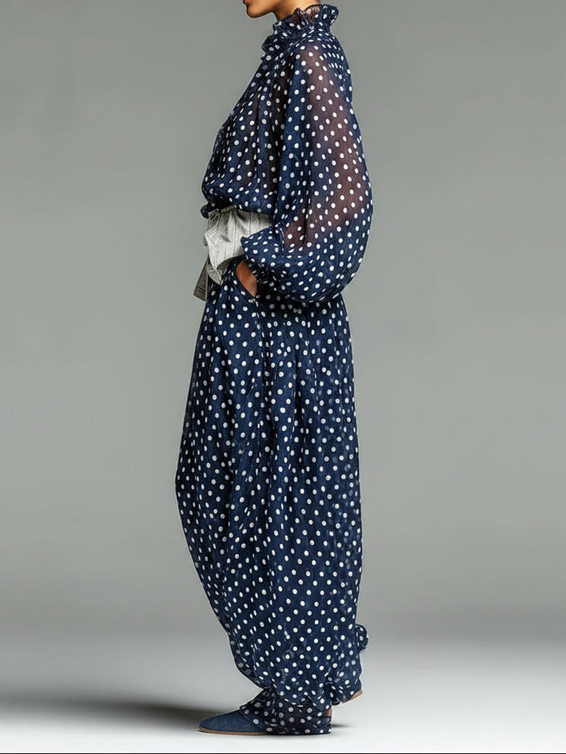 Ronja | Sæt med top og bukser med prikket print med chiffon med langærmet