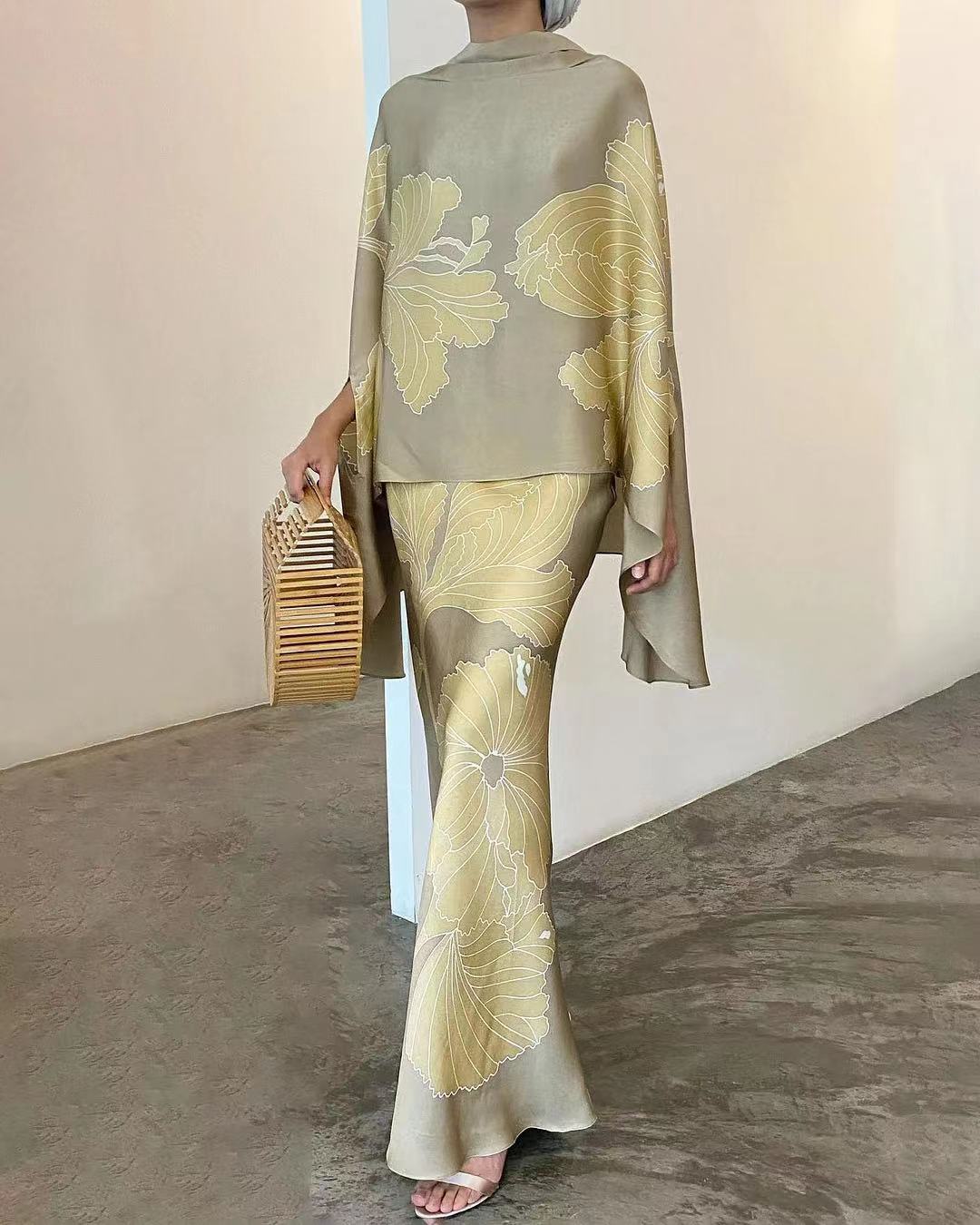 Selma | Sæt med top og bukser med blomsterprint