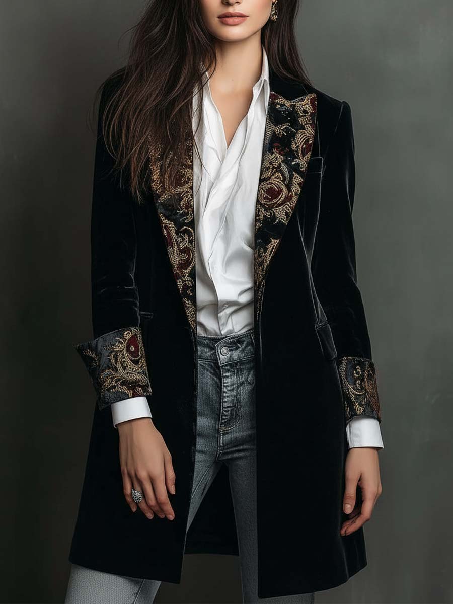 Sofie | Slim fit blazer i sort med barokmønster og revers