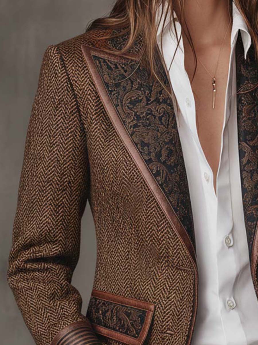 Astrid | Blazer med sildebensmønster og printdetaljer