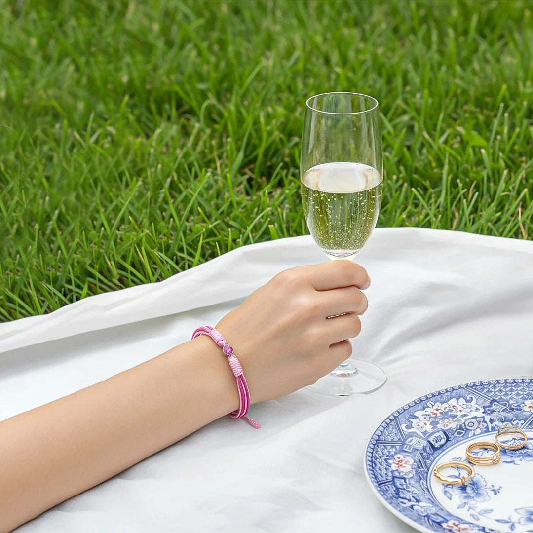 Brystkræftbevidsthed – Pink rund diamantarmbånd med snor | 1+1 gratis i dag