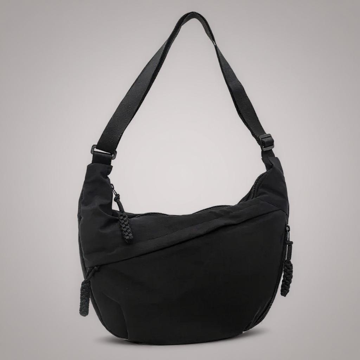 Noemi | Sort crossbody-taske med justerbar rem