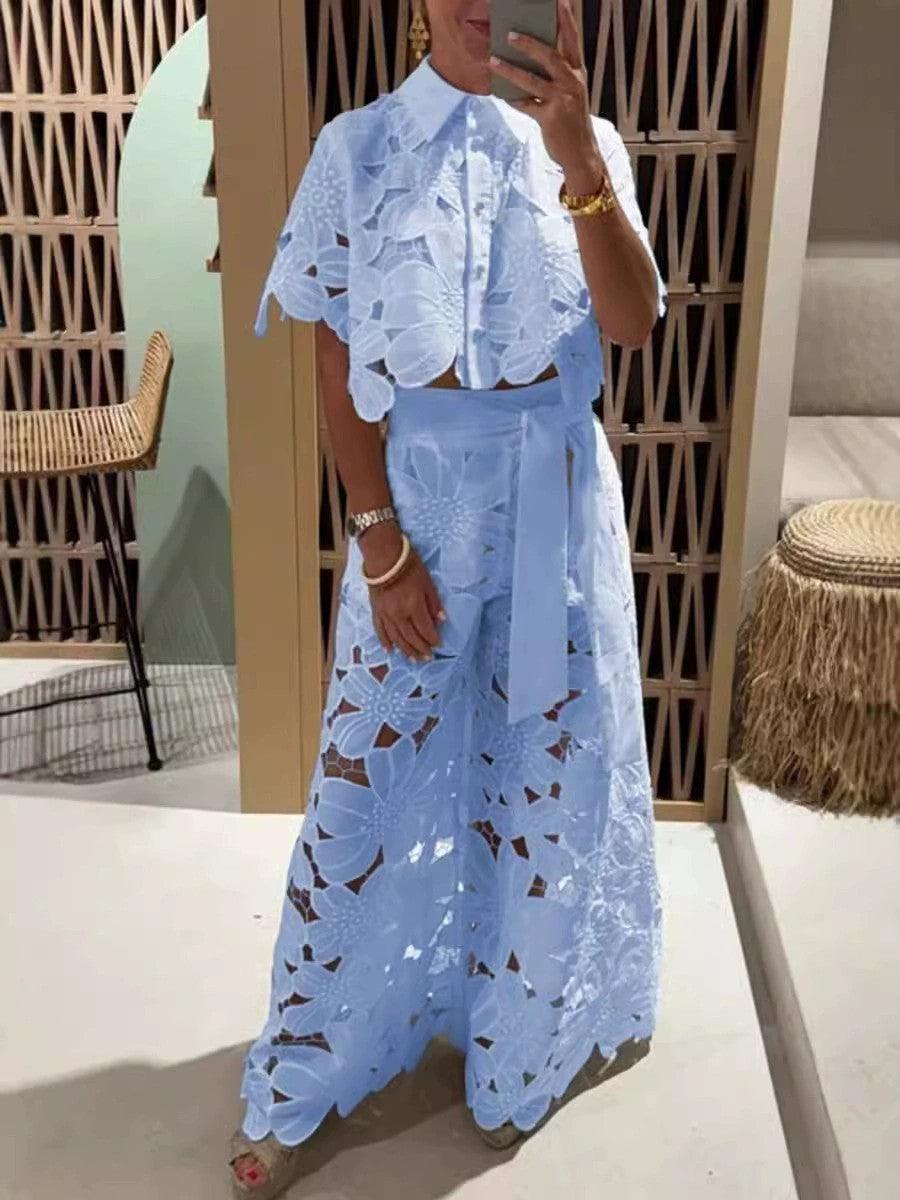 Mira | Sæt med top og bukser med blomsterprint med broderi