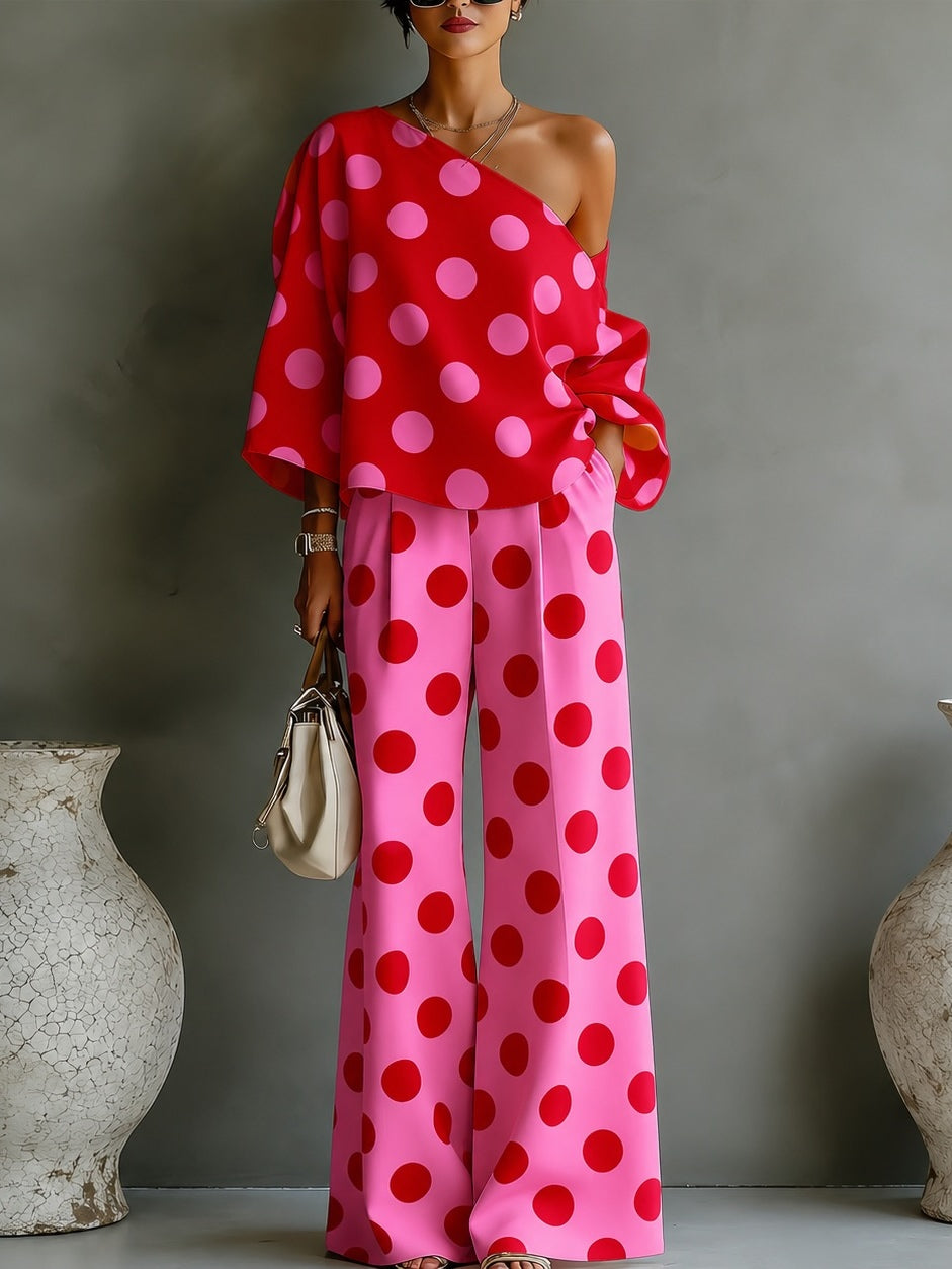 Mira | Rosa sæt med top og bukser med vide ben med prikket print med off-shoulder