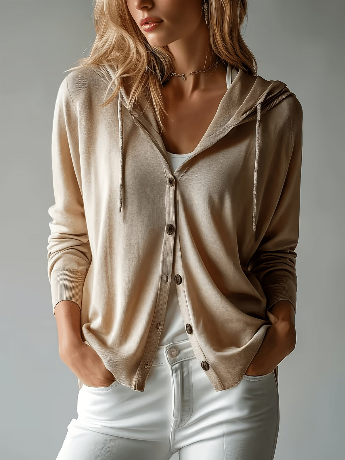 Nora | Khaki cardigan med hætte og knapper