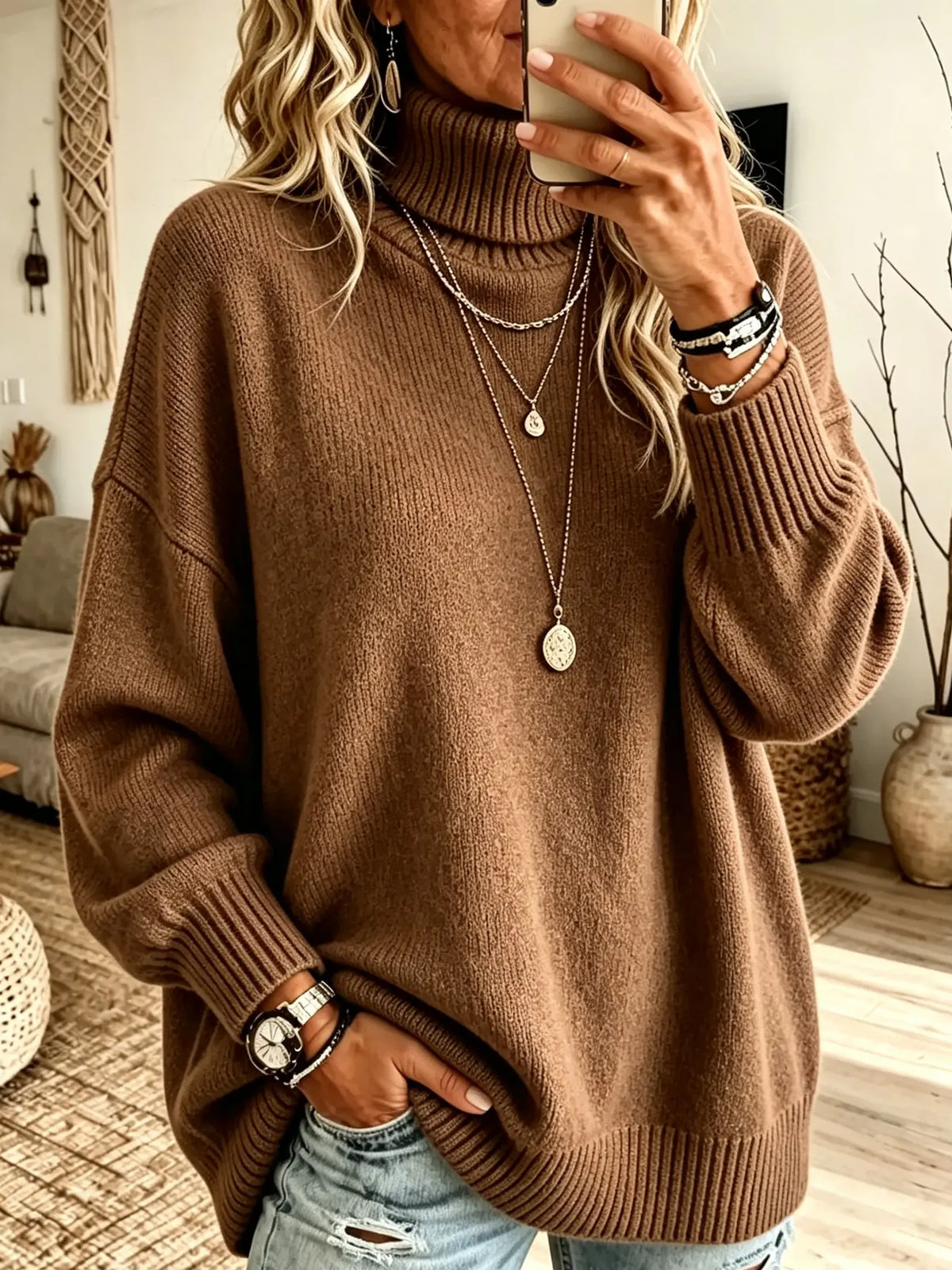 Frida | Oversized ribstrik med rollkrave