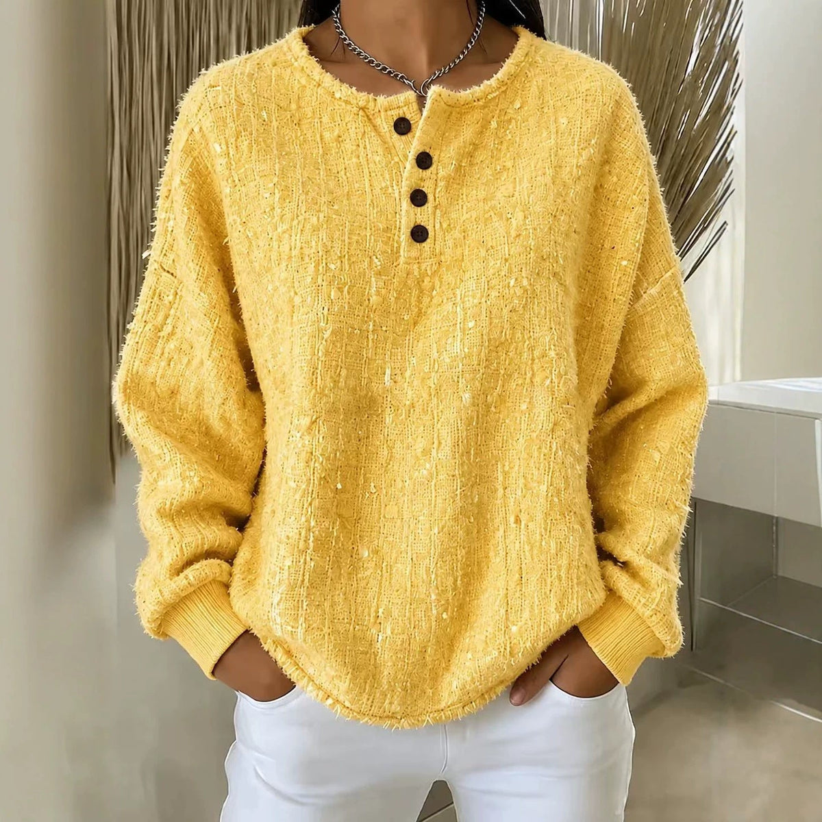 Tilde | Tekstureret henley-sweatshirt i chunky strik