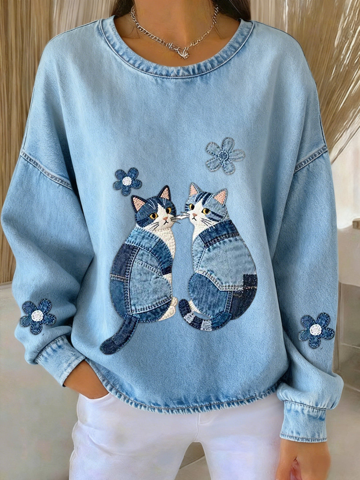 Dagmar Marie | Sweatshirt med patchwork og blomstermotiv og kunstprint