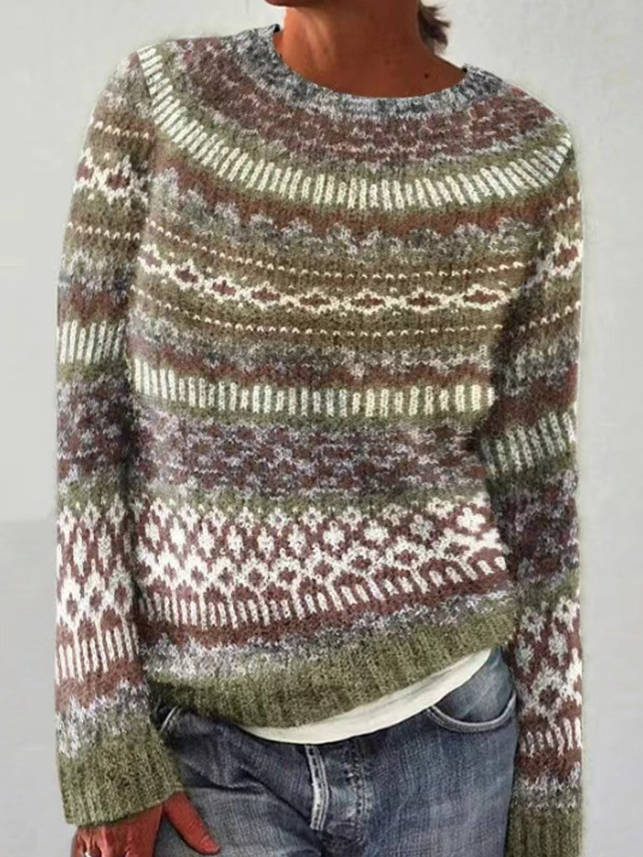 Maja | Grøn striktrøje med rund hals og pullover-pasform med islandsk mønster