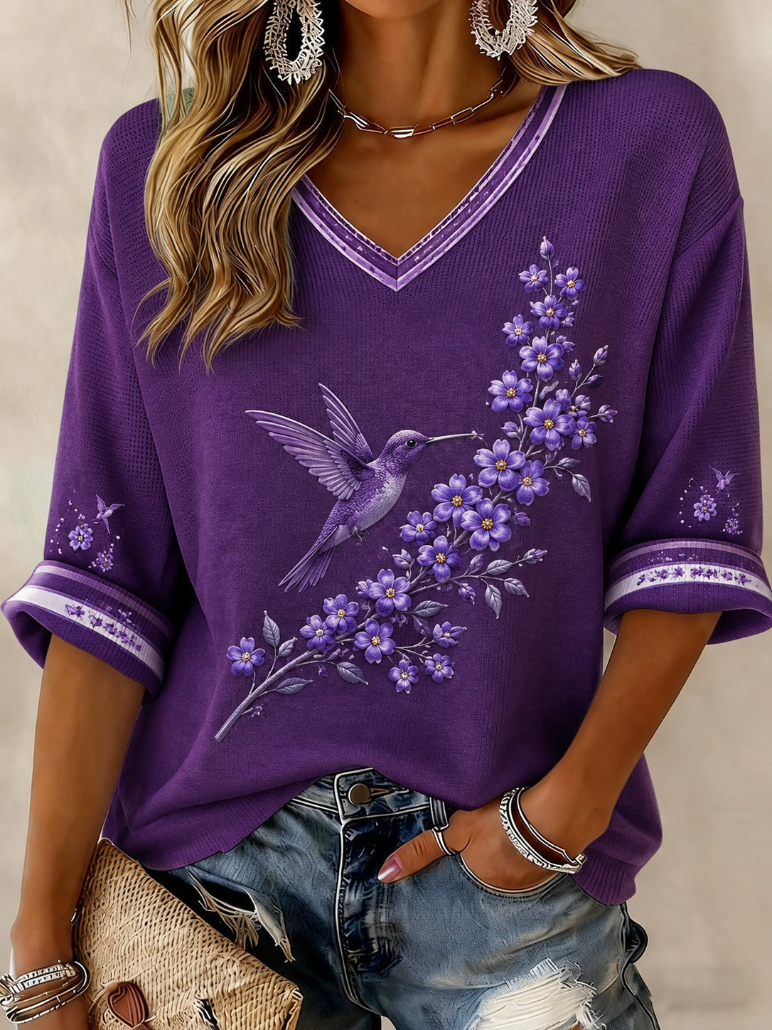 Alma | Blomsterprintet T-shirt med V-hals