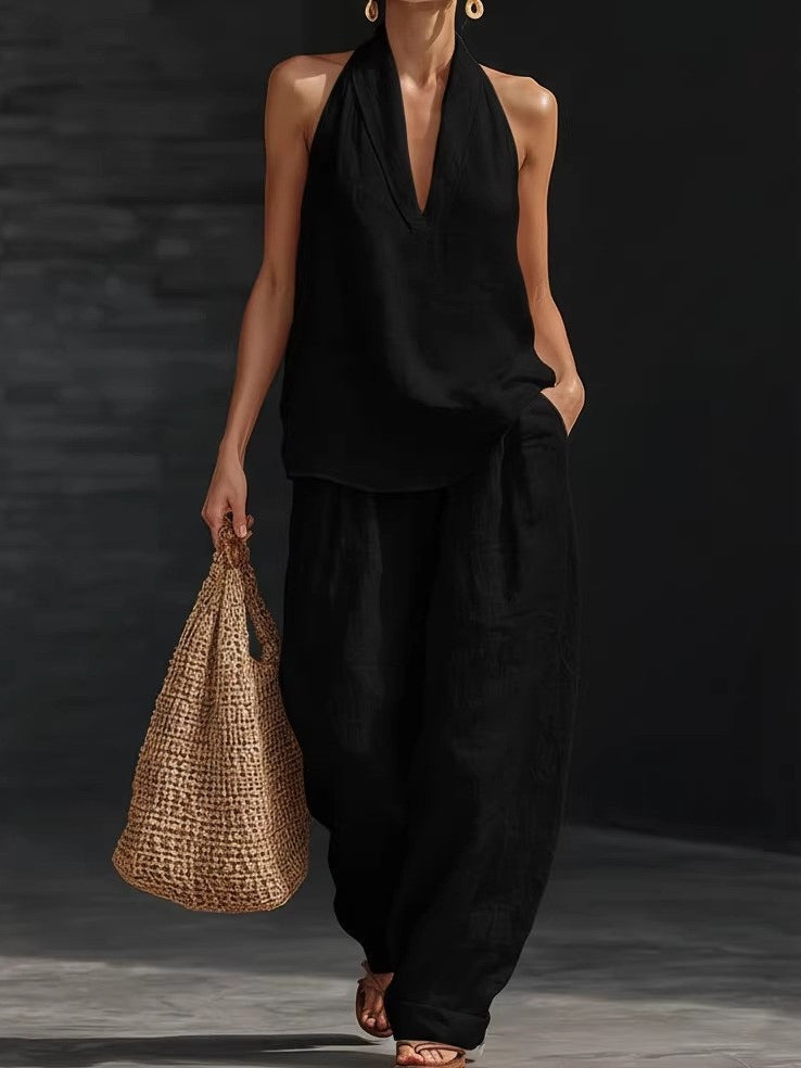 Klara | Hvid sæt med top og bukser med vide ben med V-hals med ærmeløs